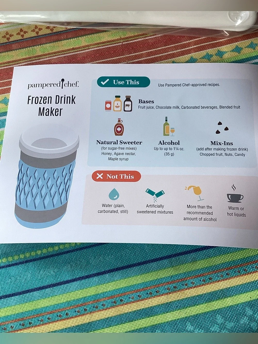 Pampered Chef Frozen Drink Maker - new in box